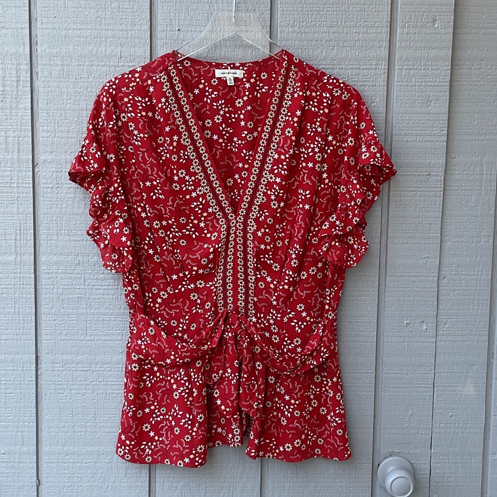 Max Studio Red Floral V-Neck Tie-Waist Ruffle Sleeve Blouse